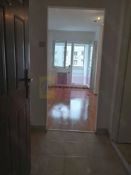 Garsoniera  zona Dristor